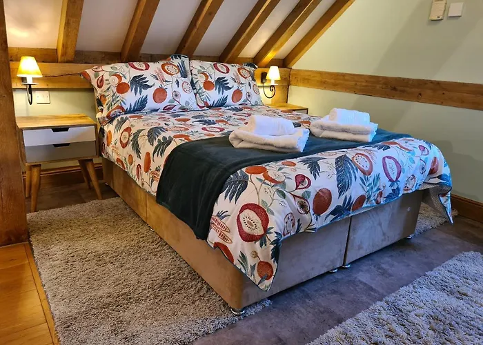 Renovated Loft On Working Farm