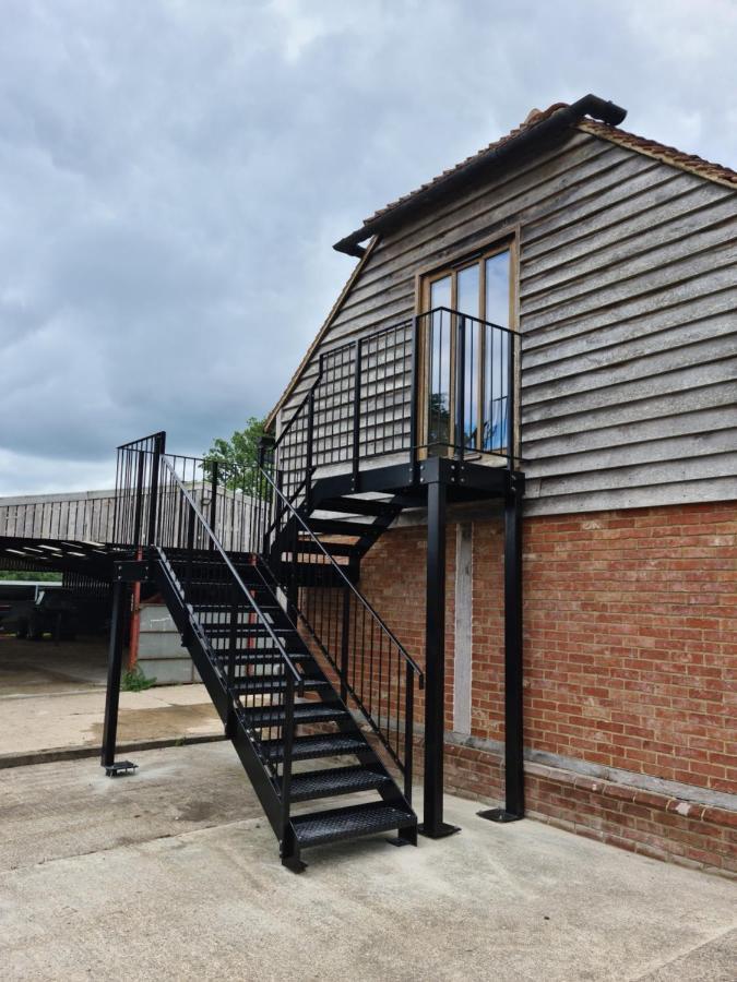 Apartment Renovated Loft On Working Farm *