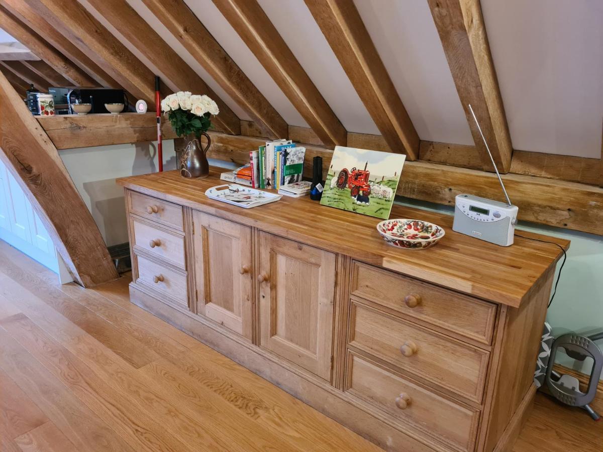 Renovated Loft On Working Farm Apartment *